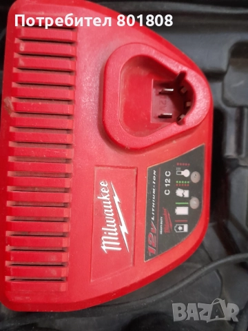 Акумулаторен винтоверт Milwaukee , снимка 3 - Винтоверти - 51715716