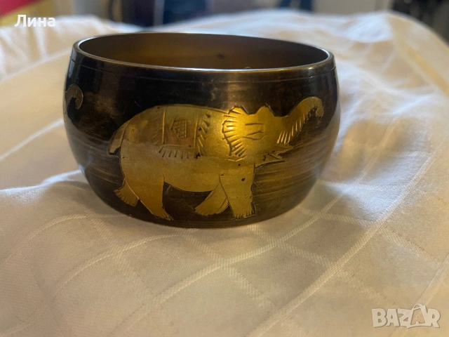 Месингова стара Тибетска гривна със слончета