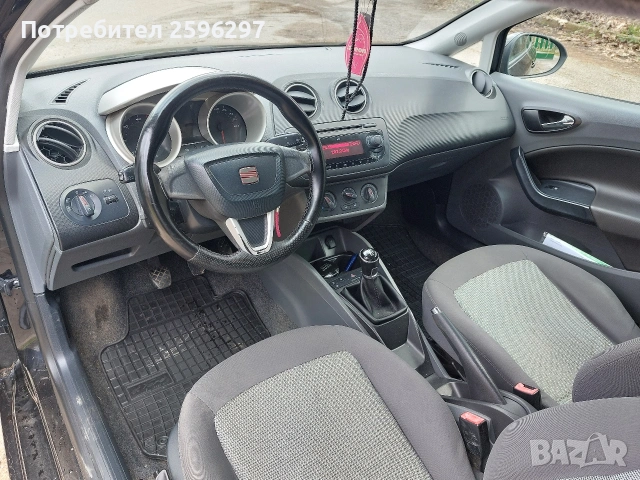 Seat Ibiza, снимка 7 - Автомобили и джипове - 54048673