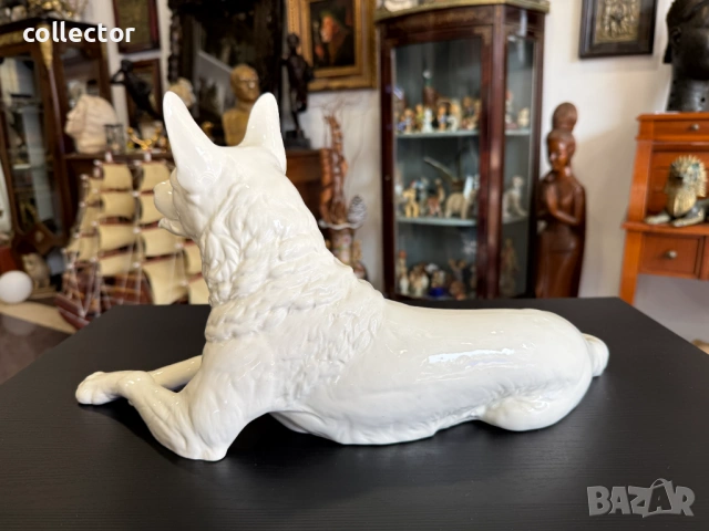 Порцеланова фигура на Немска Овчарка от Goebel. №7880, снимка 3 - Колекции - 53497673