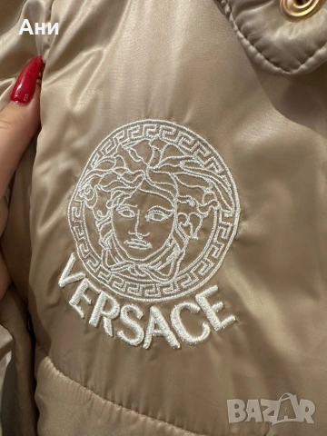 Ново Оригинално дамско дълго яке Versace  размер S  с естествен пух, снимка 3 - Якета - 53474248
