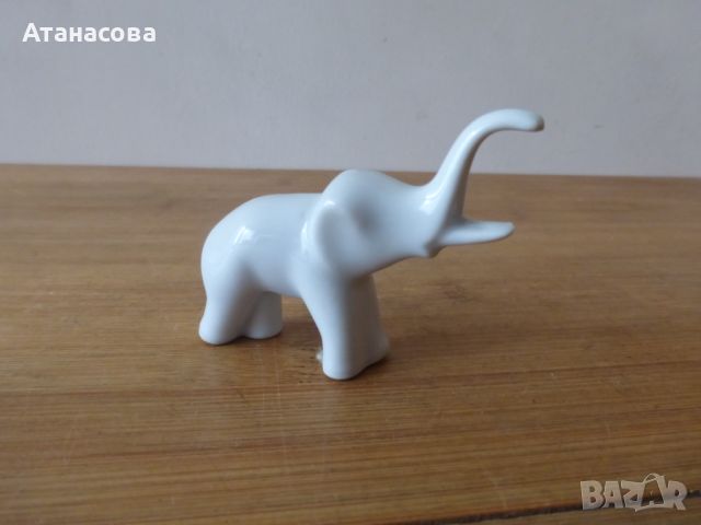 Малка порцеланова фигура Слонче Слон