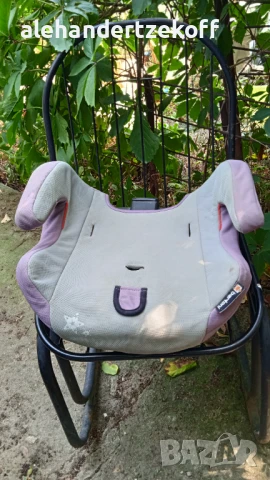 Детска повдигаща седалка за кола Bertoni