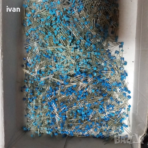 Електронна скрап - части за телевизори1,50лв./ кг., снимка 7 - Части и Платки - 39723237