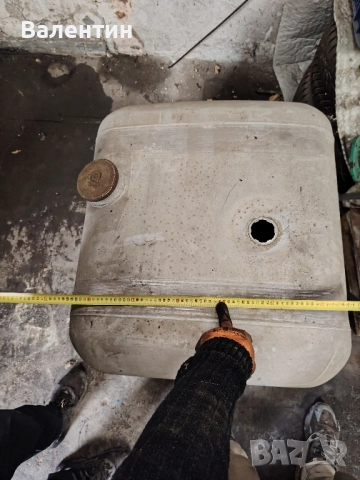 резервоар мерцедес 150л, снимка 3 - Части - 52242542