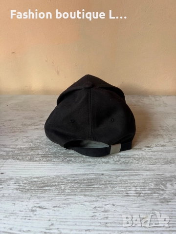 Черна дамска бейзболна шапка с бродирани цвята от текстил с регулираща се обиколка на главата, снимка 6 - Шапки - 52943946