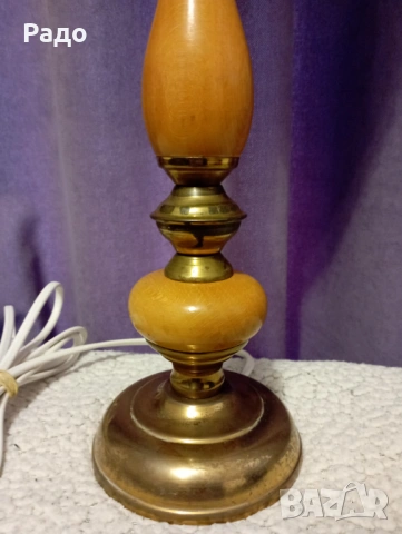 Комплект от две  лампи с бели стъклени абажури, снимка 3 - Настолни лампи - 53290968