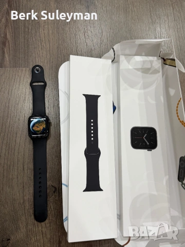 Apple watch series 6 40 мм в перфектно състояние, снимка 4 - Друга електроника - 54093699