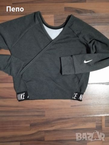 Блуза Nike, снимка 1 - Блузи с дълъг ръкав и пуловери - 45161563