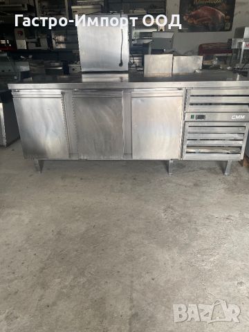 Хладилна маса, снимка 1 - Обзавеждане на кухня - 45995945
