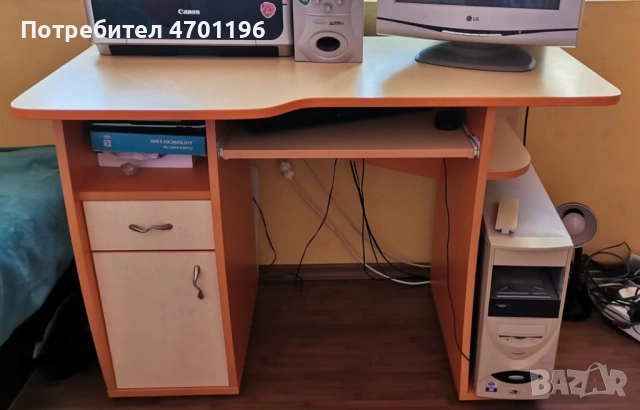 Продавам секция и бюро, снимка 2 - Секции и витрини - 53005251