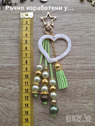 Украшение за чанта Седефено сърце ръчна изработка, снимка 3 - Чанти - 53670915