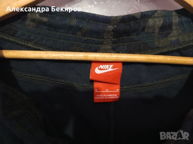 Анцунг nike sportswear tech fleece и шушлякови панталони nike, снимка 2 - Спортни дрехи, екипи - 52712917