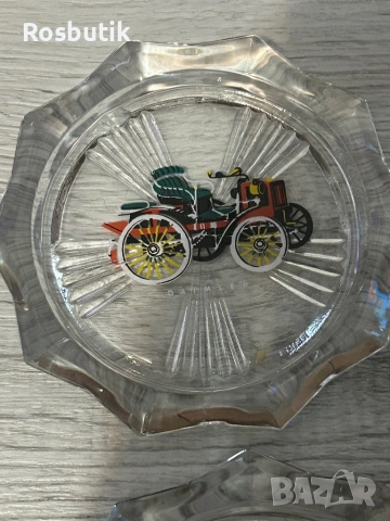 Старинен стъклен комплект с ретро коли 