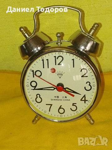 Стар Китайски настолен часовник , будилник Diamond с 2 Камбани, снимка 9 - Антикварни и старинни предмети - 53986381