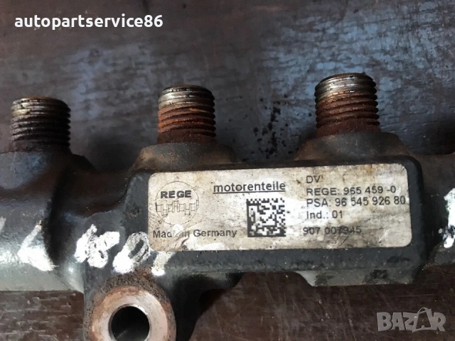 Релса с горивни дюзи и сензор за Peugeot Partner 1.6 HDi (2008) 9654592680, снимка 3 - Части - 53524643