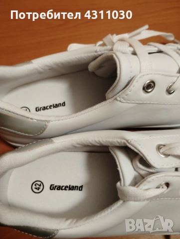 Бели спортни обувки номер 42 нови, снимка 6 - Дамски ботуши - 53380927