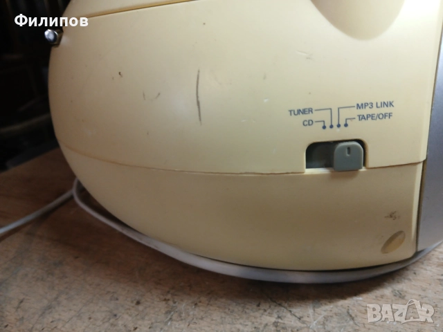 philips az1027/12 фм/касетофон/сд, снимка 5 - Радиокасетофони, транзистори - 52636353
