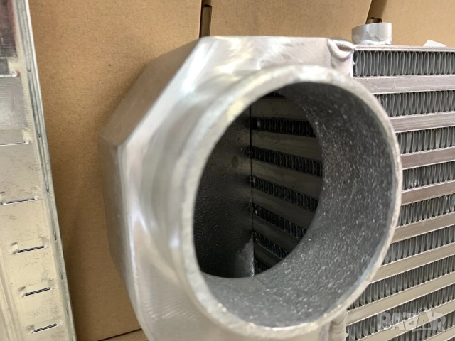 Заден интеркулер 700x300x76 Turbo Works, снимка 3 - Аксесоари и консумативи - 51600657