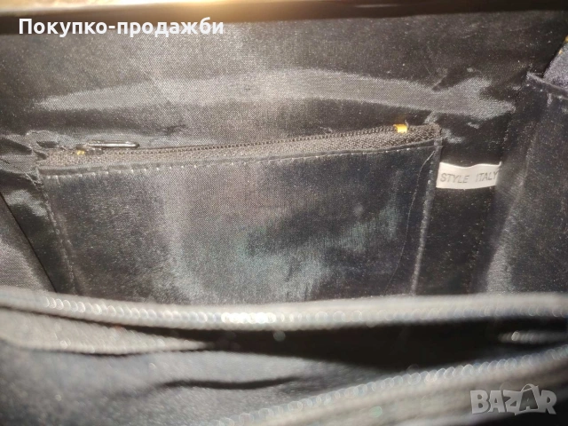 Versace оригинална дамска чанта версаче стара чанта ама лачена, снимка 8 - Чанти - 54169199