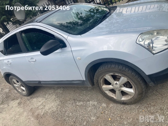 Nissan QASHQAI , снимка 2 - Автомобили и джипове - 54300683