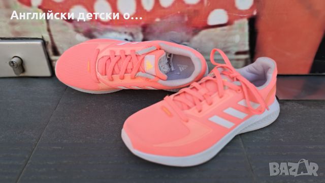 Английски маратонки Adidas, снимка 4 - Детски маратонки - 46704835