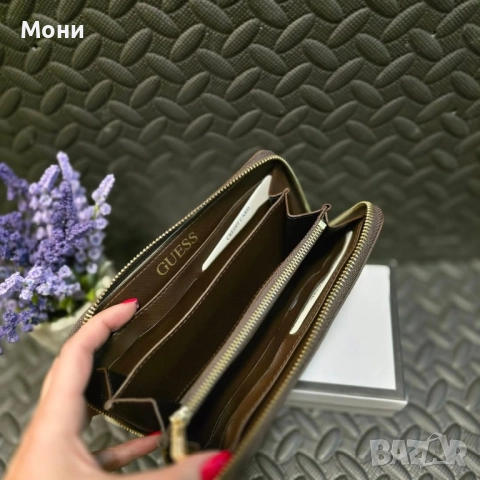 Дамско портмоне Внос от Турция Предлага се в кутия с множество отделения за карти, монети и банкноти