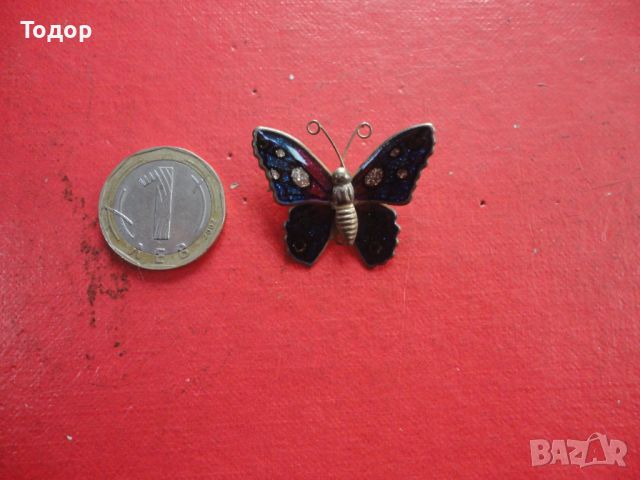 Страхотна брошка пеперуда с емайл 3, снимка 1 - Други - 46385977