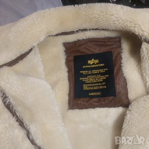 Яке Alpha Industries B3 Flight Bomber от овча кожа, автентично, Alpha Ind., снимка 5 - Якета - 52418101