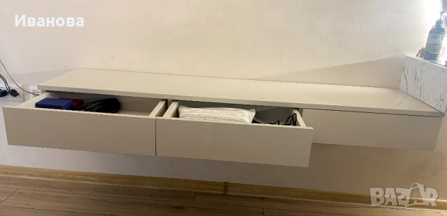 Стенен конзолен шкаф и конзолен шкаф за огледало, снимка 3 - Шкафове - 52436610