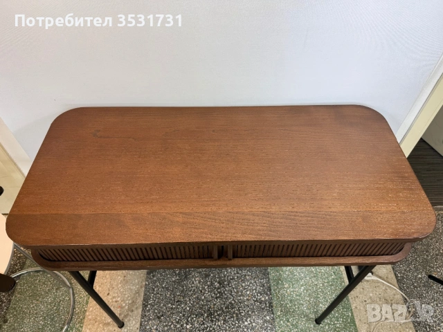 H&M Home дървено бюро с метални крака, снимка 6 - Бюра - 53403156