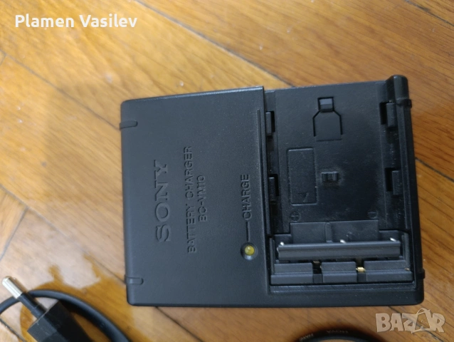 Фотоапарат Sony Alfa 57, снимка 9 - Фотоапарати - 54271134