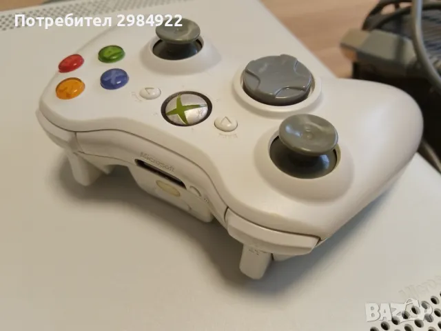 XBOX 360 хакнат с два джойстика, захранване и инсталирани игри, снимка 3 - Xbox конзоли - 48523263