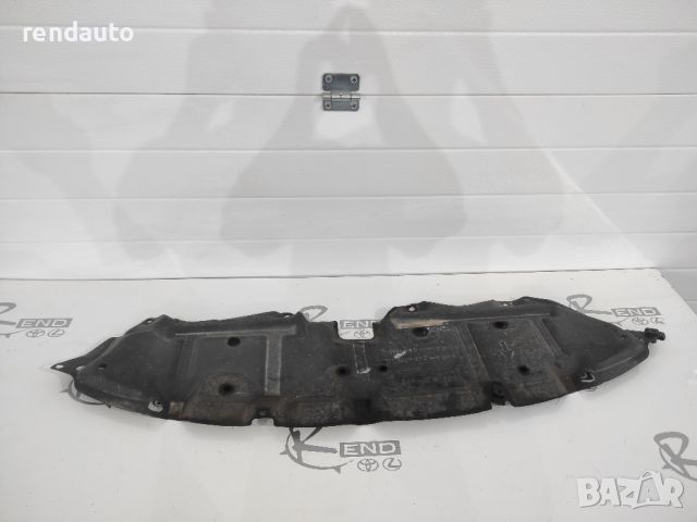 Кора под двигател за Toyota Corolla Verso 2001-2003 51451-12020, снимка 1 - Части - 45175813