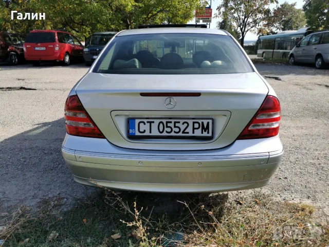 Mercedes-Benz C 240 2005г., снимка 4 - Автомобили и джипове - 47703925