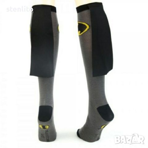 забавни чорапи Батман с черна пелерина, снимка 2 - Дамски чорапи - 45699443