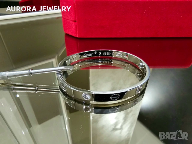 CARTIER Love White Gold 4 Diamonds Гривна с Отверка, снимка 2 - Гривни - 53194348