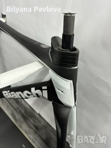 Карбонова рамка Bianchi oltre pro carbon 57 cm, снимка 2 - Части за велосипеди - 48028254