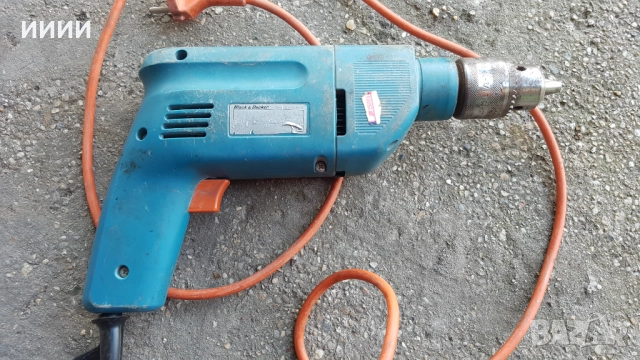 Биеща дрелка бормашина BLACK AND DECKER , снимка 2 - Бормашини - 52841819