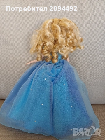Оригинална Disney Store Дисни кукла Пепеляшка , снимка 3 - Кукли - 54256948