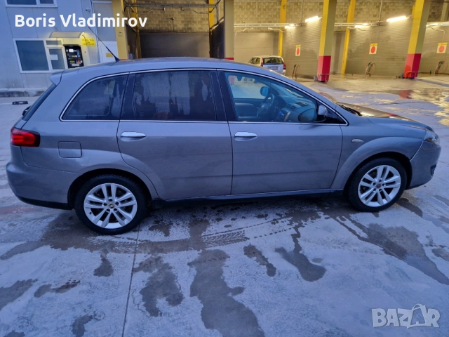 Fiat Croma 1.9 Multijet, снимка 6 - Автомобили и джипове - 53713599