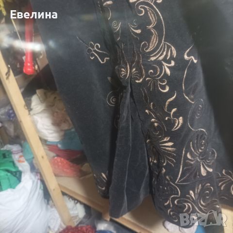 Пола с бродерия, снимка 1 - Поли - 46458943