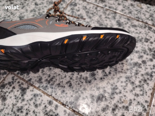 туристически маратонки, размер 45, снимка 2 - Мъжки боти - 54000431