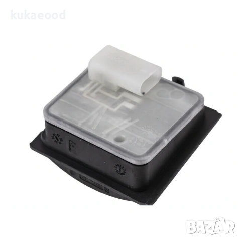 Моторче за заключване на резервоар за Mercedes CLA-Class C118, снимка 5 - Части - 54054484