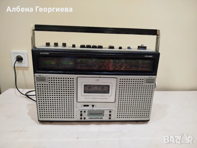 Радио касетофон UNIVERSUM, снимка 2 - Радиокасетофони, транзистори - 53398447