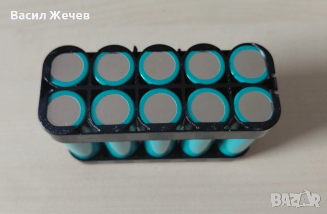 Държач за 10 бр. батерии 18650 (10-slot), снимка 4 - Други инструменти - 53149271