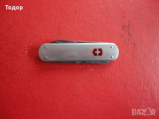 Луксозен швейцарски нож 11, снимка 6 - Ножове - 53028033