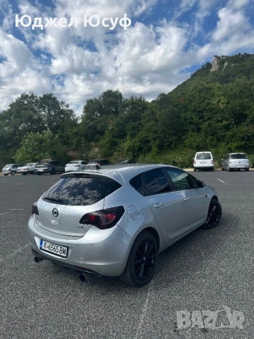 Opel Astra J, снимка 6 - Автомобили и джипове - 47540012