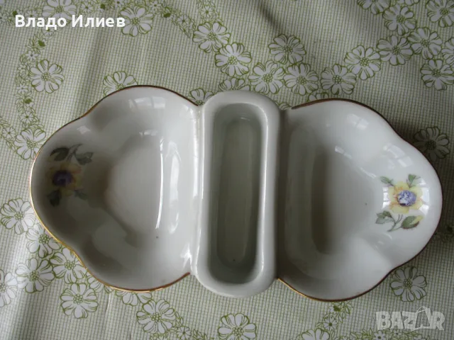 Солници 5 броя -2 порцеланови   ,3 пластмасови и  2 стъклени , оливерник, нож за кашкавал  и др-нови, снимка 9 - Аксесоари за кухня - 29870346