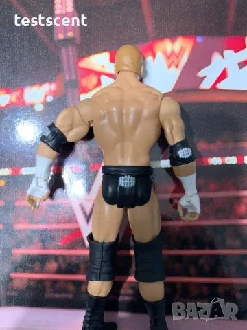 Екшън фигура WWE Triple H Трите Хикса Mattel basic Series играчка figure short hair, снимка 8 - Колекции - 48507210